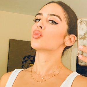 Meet your Posher, Asli